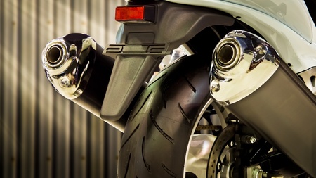 Twin Exhaust Pipes 