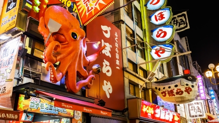 OSAKA, JAPAN - NOVEMBER 17  Japanese Billboard sign in Osaka, Japan on November 17, 2013  Namely for big illuminated creative billboards all along Dotonbori street where tourist can spend colorful night life のeditorial素材