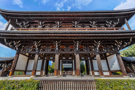 Sanmon - the main gate at Tofuku-ji Temple in Kyoto                                      KYOTO, JAPAN - NOVEMBER 19  Tofuku-ji Temple in Kyoto, Japan on November 19, 2013  Its name taken from two temples in Nara, Todai-ji and Kofuku-ji  Itのeditorial素材
