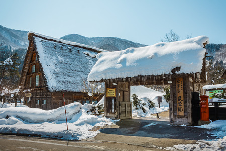 SHIRAKAWA GO, JAPAN - MARCH 28: Gasshozukuri Minkaen (Gasshozukuri Open Air Museum) preserves 25 vintage Gasshozukuri houses, some are more than century old on March 27, 2012 in Shirakawa Go, Japan.のeditorial素材