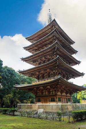 Goujonoto Pagoda at Daigo-ji Temple in Kyoto, JapanKYOTO, JAPAN - OCTOBER 21: Daigo-ji Temple in Kyoto, Japan on October 21, 2014. Goujonoto Pagoda  is one of 18 items in Daigoji temple thatのeditorial素材