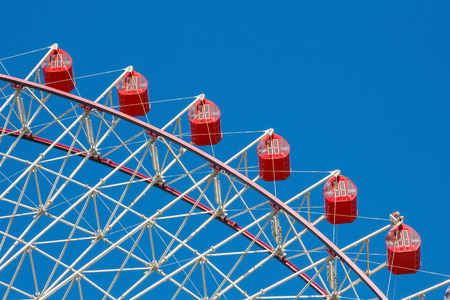 Tempozan Ferris Wheel in Osaka

OSAKA, JAPAN - OCTOBER 28: Tempozan Ferris Wheel in Osaka, Japan on October 28, 2014. The wheel has a height of 112.5 metres, it's opened in 1997, situated in Tempozan Harbor Villageのeditorial素材