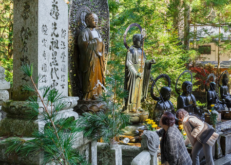 Okunoin Temple with Graveyard Area at Koyasan (Mt. Koya) in Wakayama


WAKAYAMA, JAPAN - OCTOBER 29: Okunoin Temple in Wakayama, Japan on October 29, 2014. Unidentified people bathing the Buddha in front of Okunoin Templeのeditorial素材