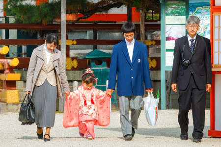 KYOTO, JAPAN - NOVEMBER 22 2015: Shichi-go-san, a traditional rite of passage and festival day in Japan for 3 and 7-year-old girls and 3 and 5-year-old boys at Heian-jingu Shrineのeditorial素材
