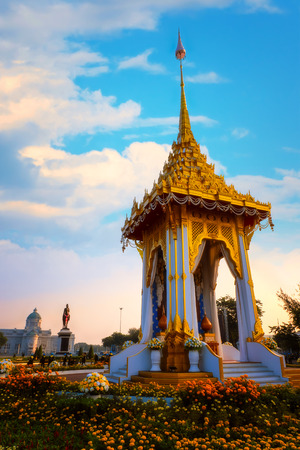 The replica of royal crematorium of His Majesty late King Bhumibol Adulyadej built for the royal funeral at The Royal Plaza with King Chulalongkorn Monumentのeditorial素材