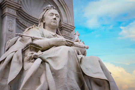 Victoria Memorial at the Mall Road in front of Buckingham Palace, Londonのeditorial素材