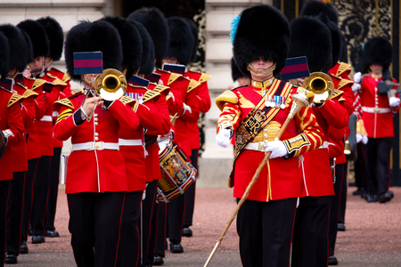 LONDON, UK - MAY 13 2018: The changing of the guard at Buckingham Palace - is a formal ceremony in which a group of soldiers is relieved of their duties by a new batch of soldiersのeditorial素材