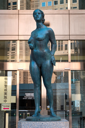 Tokyo, Japan - April 29 2018: Bronze statues at the open air ground at Tokyo Metropolitan Government Buildingのeditorial素材