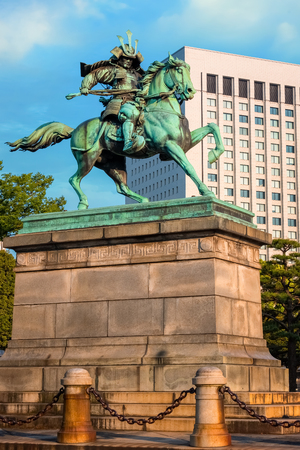 Statue of Kusunoki Masashige, famed Japanese samurai at the East Garden outside Tokyo Imperial Palace Tokyo, Japan - April 28 2018: Statue of the great samurai Kusunoki Masashige, famed Japanese samurai at the East Garden outside Tokyo Imperial Palaceのeditorial素材