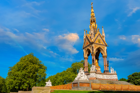 London, UK - May 14 2018: The Albert Memorial
was commissioned by Queen Victoria in memory of  Prince Albert, who died in 1861. It's designed by Sir George Gilbert Scott in the Gothic Revival styleのeditorial素材