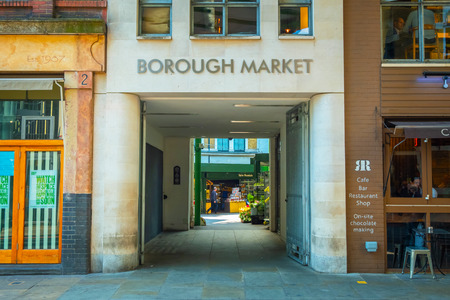 London, UK - May 23 2018: Unidentified people at Borough Market in Southwark, one of the largest and oldest food markets in London, today the market mainly sells speciality foods to the publicのeditorial素材
