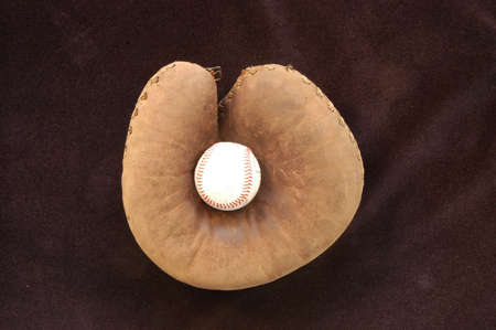 ball in catchers mittの写真素材