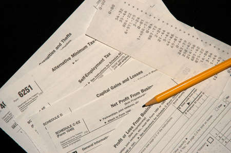 computing business profit or loss using tax forms 2の写真素材
