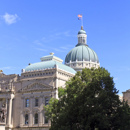 Dome of the Indiana capitol building with blue skiesの写真素材
