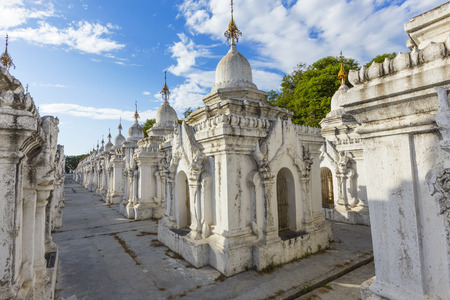 Kuthodaw Paya , famous mandalay pagoda in myanmar ( Burma )の写真素材