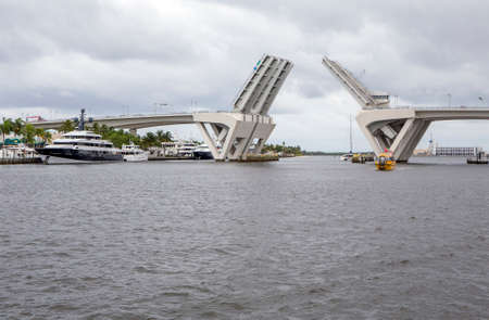 Fort Lauderdale, FL, USA - LAUDERDALE - June 22, 2016: Tourists enjoy a trip along Fort Lauderdale's waterways aboard a water taxi.のeditorial素材