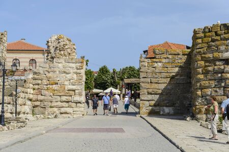 NESSEBAR, BULGARIA , MAI 24, 2018: Tourist visiting the old town of Nessebar in Bulgaria.のeditorial素材