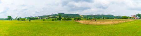 Early summer scenery of Wuhan Mulan Grassland Scenic Area, Hubeiの写真素材