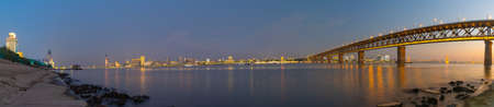 Wuhan Summer City Skyline Night Sceneryの写真素材