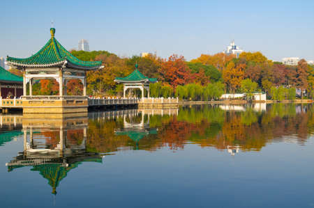 Late autumn scenery of East Lake Scenic Area in Wuhan, Hubeiの写真素材