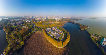 Hubei Wuhan East Lake Scenic Area Late Autumn Aerial Photography Sceneryの写真素材
