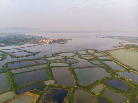 Spring aerial scenery of Hubei Huangshi Nhaoshan Forest Parkの写真素材