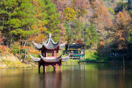 Late autumn scenery of Qingliangzhai Scenic Area in Wuhan, Hubeiの写真素材