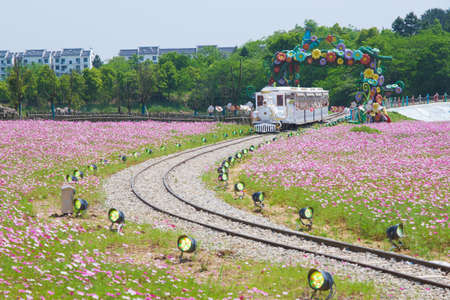 Spring scenery of Huangpi Mulan Yunwu Mountain in Wuhan, Hubeiのeditorial素材