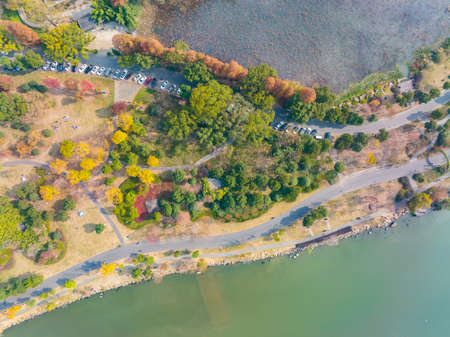 The scenery of Donghu Scenic Area in Wuhan, Hubei in late autumn and early winterの写真素材