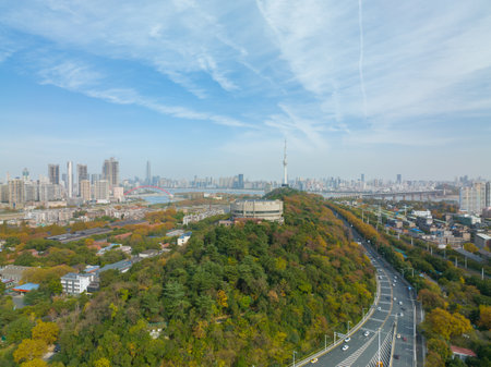 Autumn scenery of Yuehu Park in Wuhan, Hubeiのeditorial素材