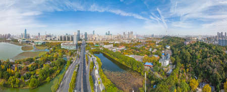 Autumn scenery of Yuehu Park in Wuhan, Hubeiのeditorial素材