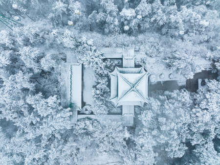 Winter snow scene in Moshan Scenic Area, East Lake, Wuhan, Hubeiの写真素材