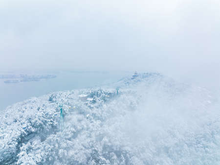 Winter snow scene in Moshan Scenic Area, East Lake, Wuhan, Hubeiの写真素材