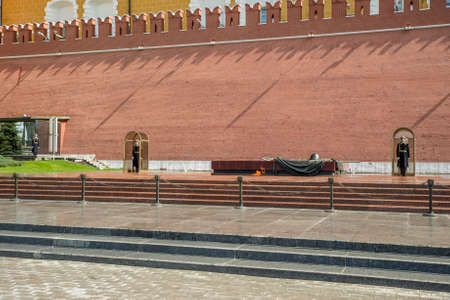Moscow, Russia, April 5, 2020. Coronavirus Quarantine, Covid-19, in Moscow. Guard of honor at the eternal flameのeditorial素材