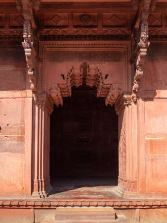 AGRA, INDIA - MARCH, 28, 2019: a palace doorway at red fortのeditorial素材