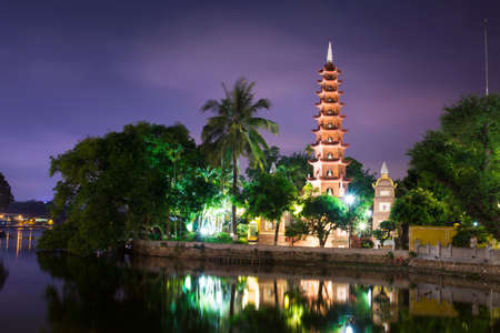 HANOI, VIETNAM - MAY 22, 2017: Tran Quoc pagoda, the oldest Buddhist temple in Hanoi, built in sixt century and located on a small island in the West Lakeのeditorial素材
