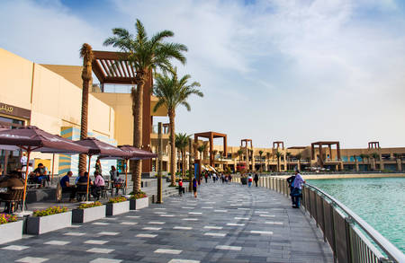 Dubai, United Arab Emirates - January 25, 2019: The Pointe waterfront dining and entertainment...