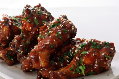 asian bbq chicken wingsの写真素材