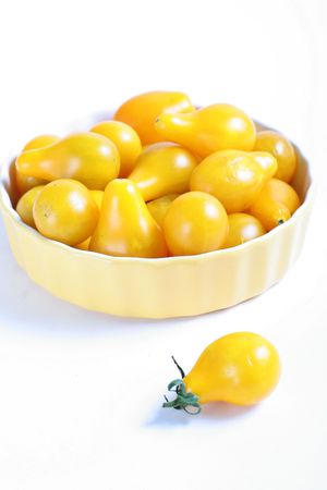 yellow pear tomatoes verticalの写真素材