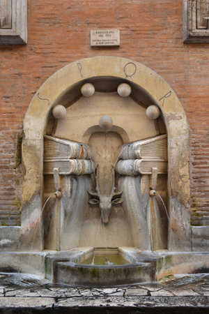 Rome, Italy, August 30, 2015: Beautiful fountain in the center of Rome, Saint Eustachius symbolizes the old district and the nearby univeristyのeditorial素材