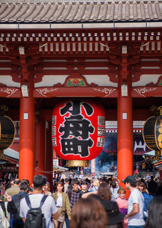 Tokyo, Japan, October 18, 2017: Tourists flocking to Senso-ji Temple during Autumn Festivals in Asakusa district in Tokyoのeditorial素材