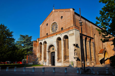 Padua, Italy, June 10, 2014: 'Church of the Hermits' (Church of the Hermits), a beautiful 13th century medieval church in the historic center of Paduaのeditorial素材