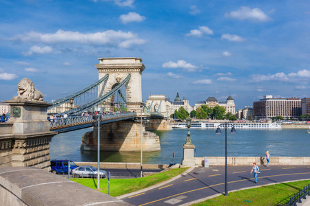 Budapest, Hungary, September 16, 2016: Crossing the famous Szechenyi Chain Bridge over River Danube toward Pest city centerのeditorial素材