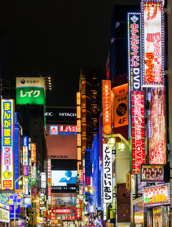 Tokyo city lights. Kabukicho, the famous entertainment district of Shinjukuのeditorial素材