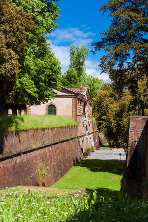 Lucca ancient city walls with Porta San Pietro (St Peter's Gate) erected in 1565の写真素材