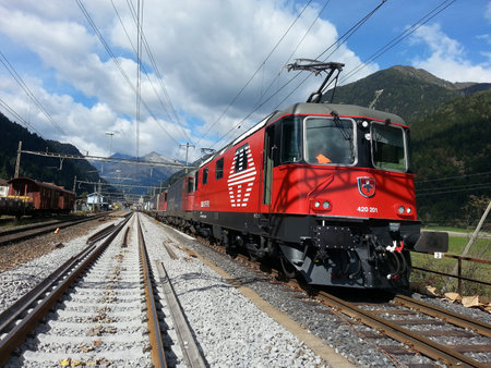 Revised locomotive in test run travels in Switzerland