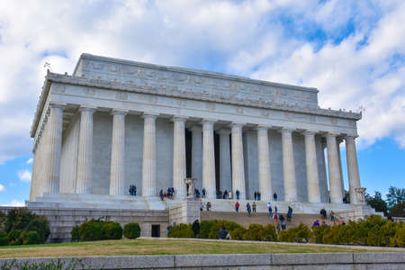 Front view of Lincoln Memorial with the names of American States. Washington DC, USA.のeditorial素材