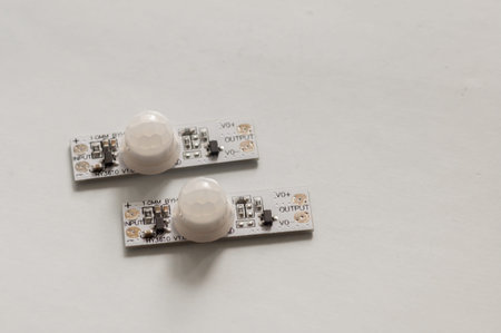 IR motion sensor load switch