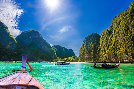 Beautiful landscape of Maya bay in Ko Phi Phi Lee island - Thailandの写真素材