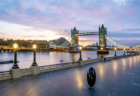 London, England, Great Britain - October 29, 2019: More London Riverside in Southbank with the famous Tower Bridge accross the Thames river early in the morning at sunriseのeditorial素材